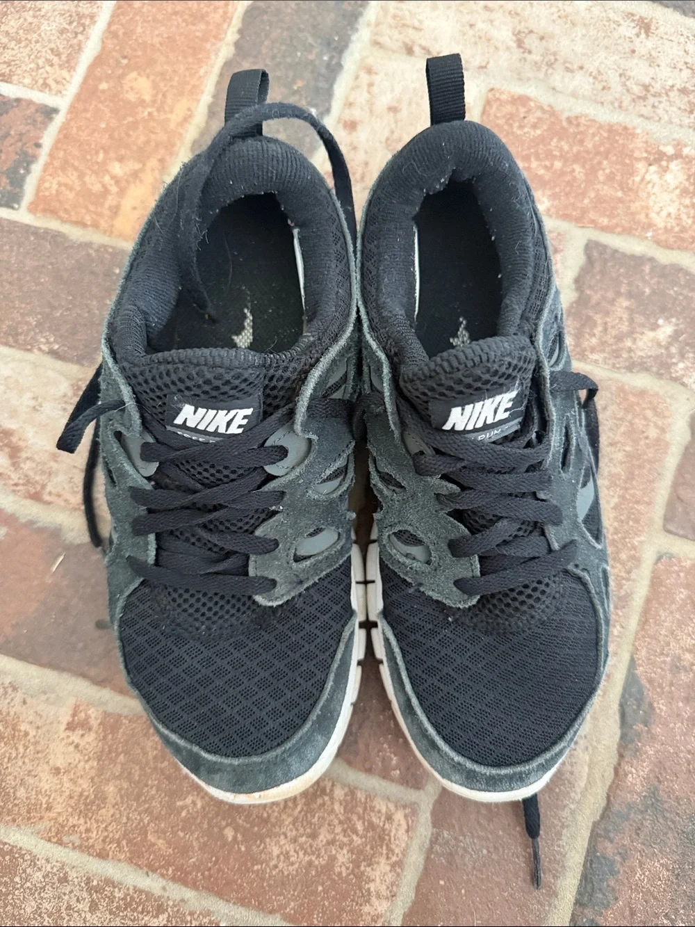 Nike youth sneakers